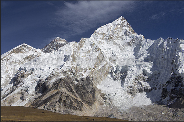 From right: Nuptse (7864 m), Everest (8848 m) and the pass of Mount Lho La (6026 m) to the Tibet border