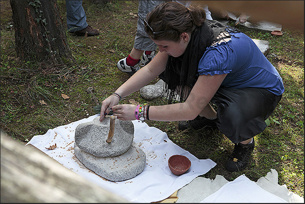 Villarbasse. Experimentation field. A stone grinder for flour