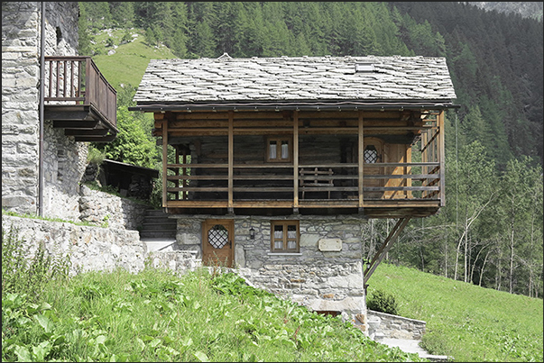 Village of Gruba (1550 m). Alpine architecture