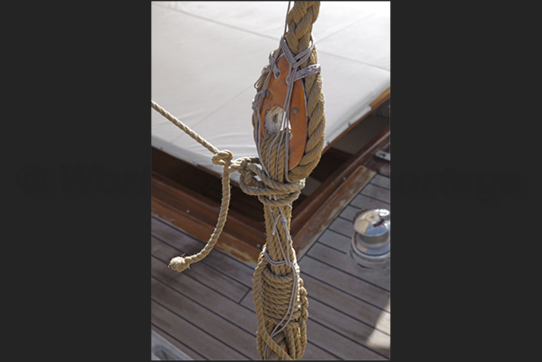 Calasetta Port, a particular of the knots used on the typical boats of Saint Antioco island