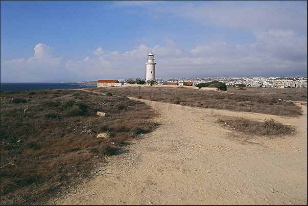 Phapos lighthouse (west coast)