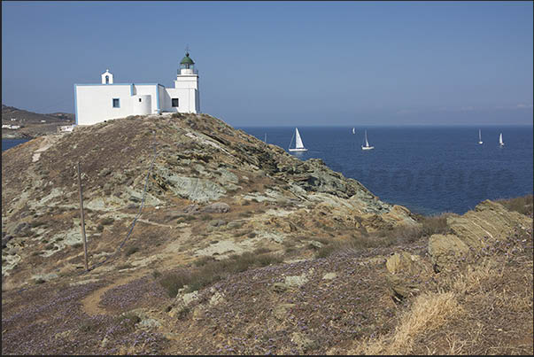 Bay of Agios Nikolaus. Lighthouse of entry to the port of Korissia