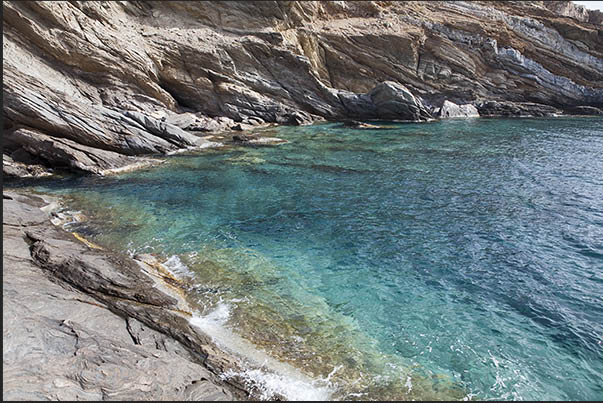 South coast, Aghios Pandeleimonas Bay