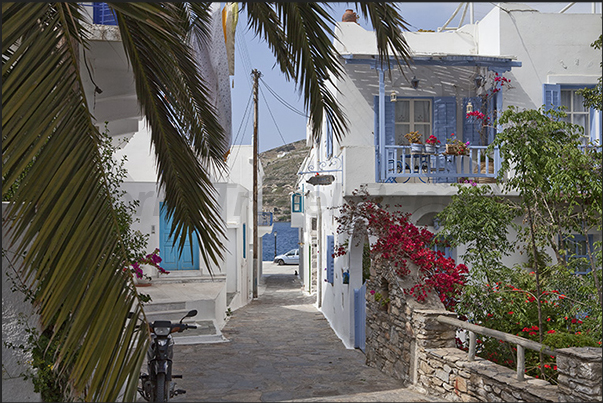 Streets in the town of Katapola (south west coast)