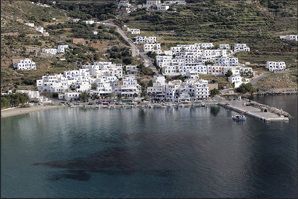 Aegiali village, second port of the island