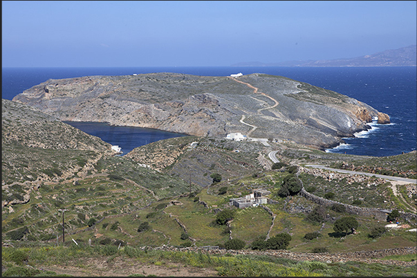 On the left Heronissos bay, north point of Sifnos and, on the horizon, the island of Serifos