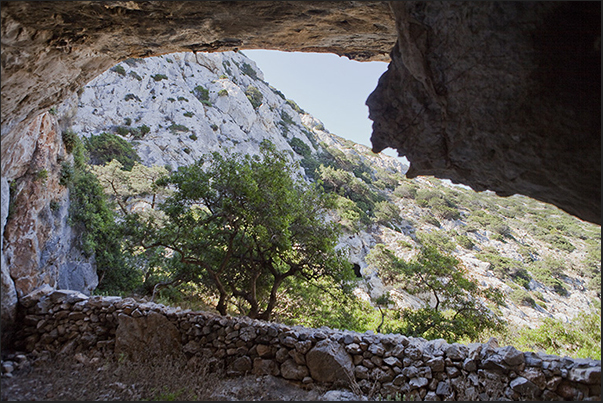 Entrance to the cave of Aghios Ioannis on the north coast