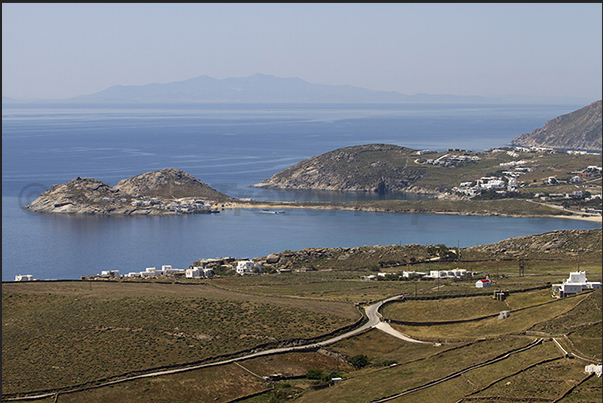 South coast. The isthmus that divides Kalapati Bay (bottom) with Aghia Anna Bay