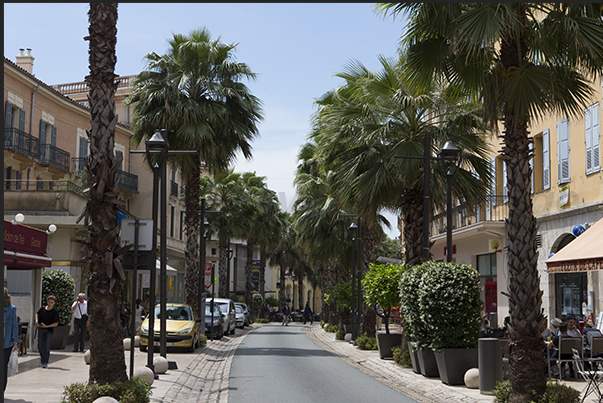 Rue Napoléon in the northern part of the historic center