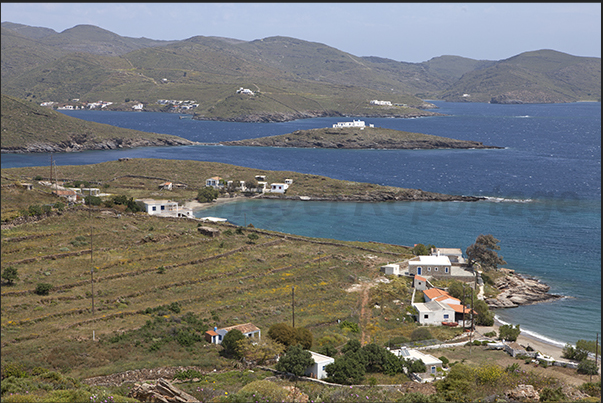 From the bottom: Kouri bay, Naousa and at the bottom the beach of Aghios Stefanos