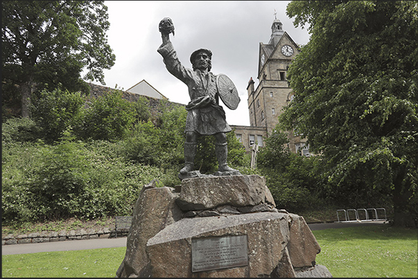 Stirling. Statue of Rob Roy Mac Gregor, scottish hero called the Robin Hood of Scotland