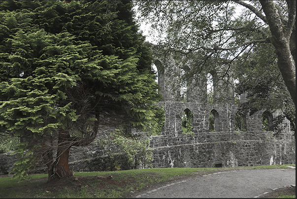 Mc Caig's Tower (19th century) imitation of the Colosseum but unfinished due to the death of John Mc Caig