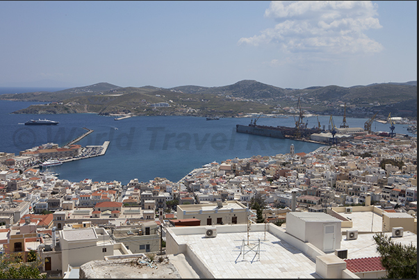 The port and shipyards in the bay in front of Ermoupoli