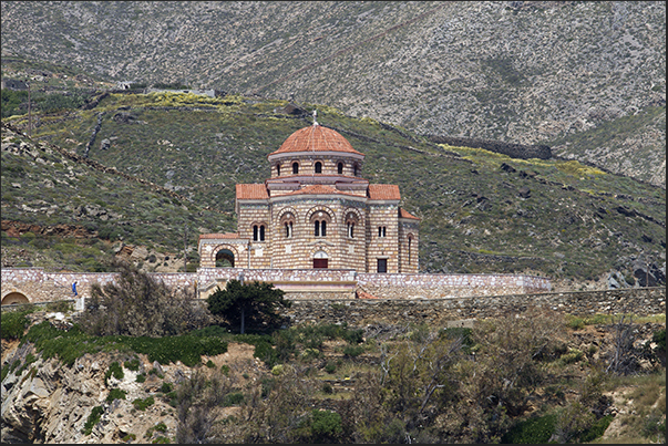 The church of Agios Dimitrios near the town of Ermoupoli on the east coast