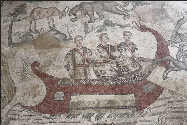 Corridor of the Great Hunt, transport of hunted animals on board a boat Corridor of the Great Hunt, transport of hunted animals on board a boat