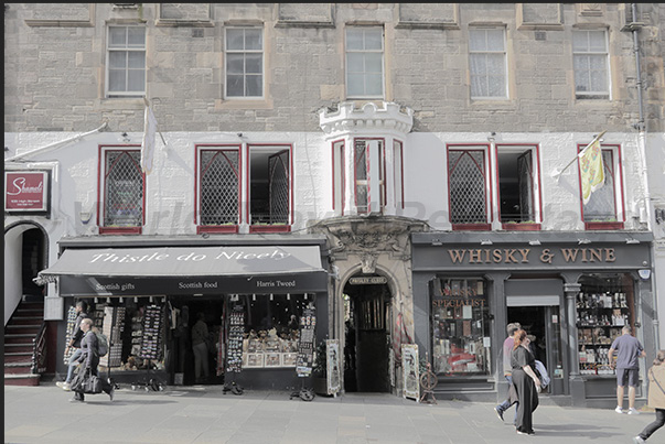 There are numerous shops where you can find excellent whiskies produced in the famous distilleries of the region