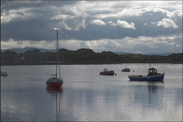 Port of Rockfleet, County Mayo, 4 km from Newport. Place of departure for the fishing trips at sea with and without instructor