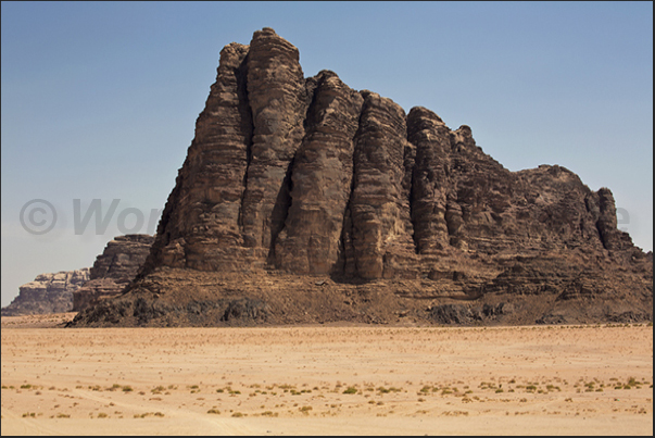 High rocky mountains appear to the visitors who venture into the desert in a succession of spectacular panoramic views