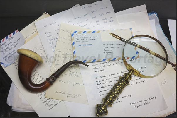 Some items typical of the character of Sharlock Holmes