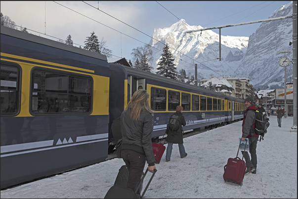 The Grindelwald train station and, in the background, Mount Wetterhorm (3692 m)