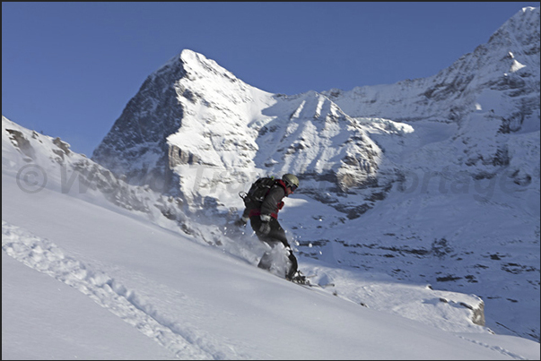 Descent to the town of Wengen with, behind, the Mount Eiger