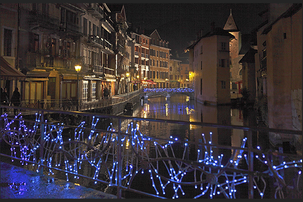 Lights and colors in the old town of Annecy during the Christmas season 