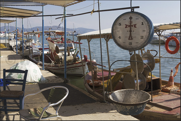 The fishing port of Nea Kios