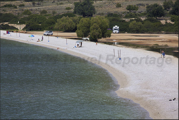 Pebble beaches along the Bay of Kiladha