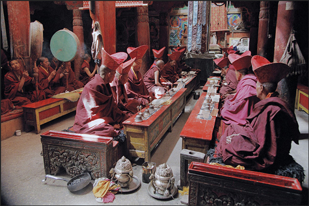 Lamayuru Monastery. Monks praying